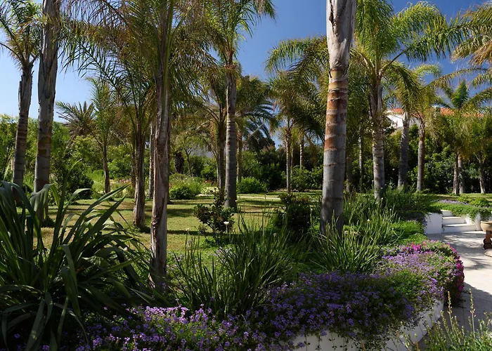 Sant Efis Hotel