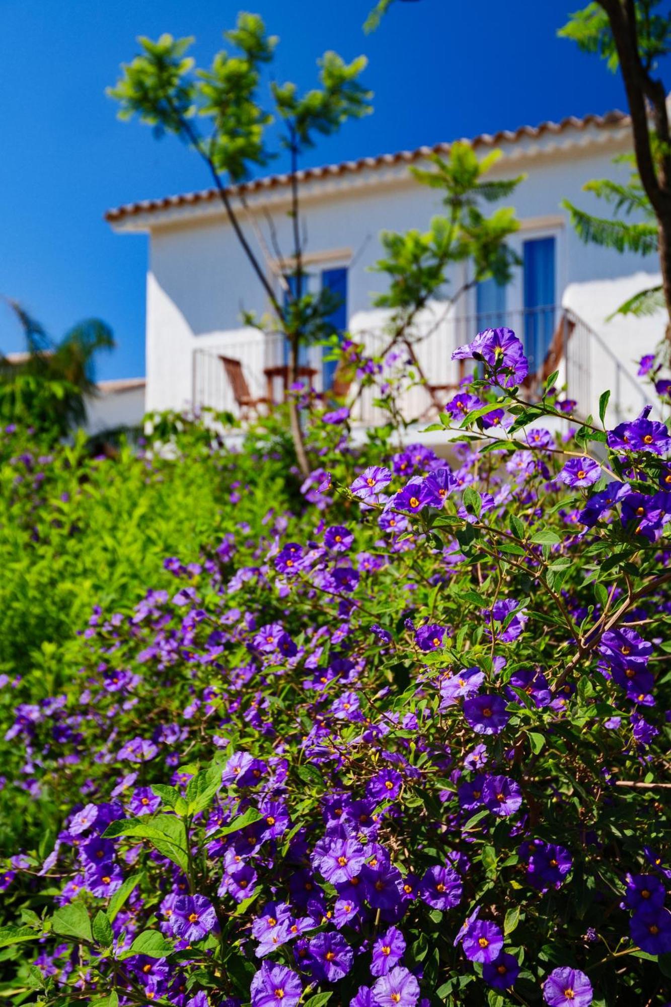 Sant Efis Hotel 4*